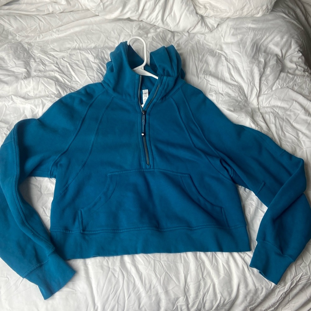 Lulu lemon scuba cropped hoodie